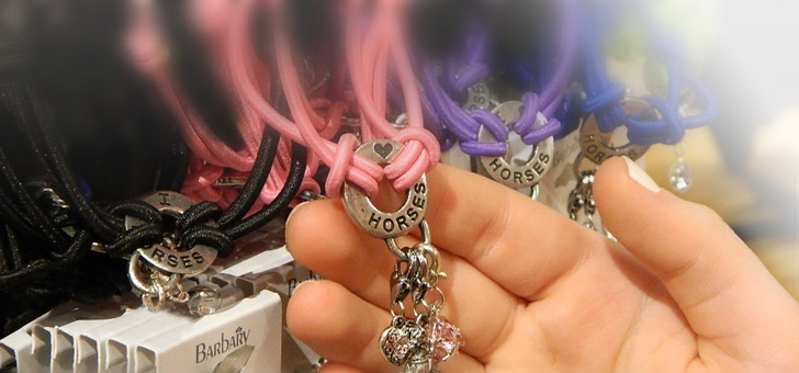 Retail displays that :r:_engage_: your customer Retail displays that :r:_engage_: your customer